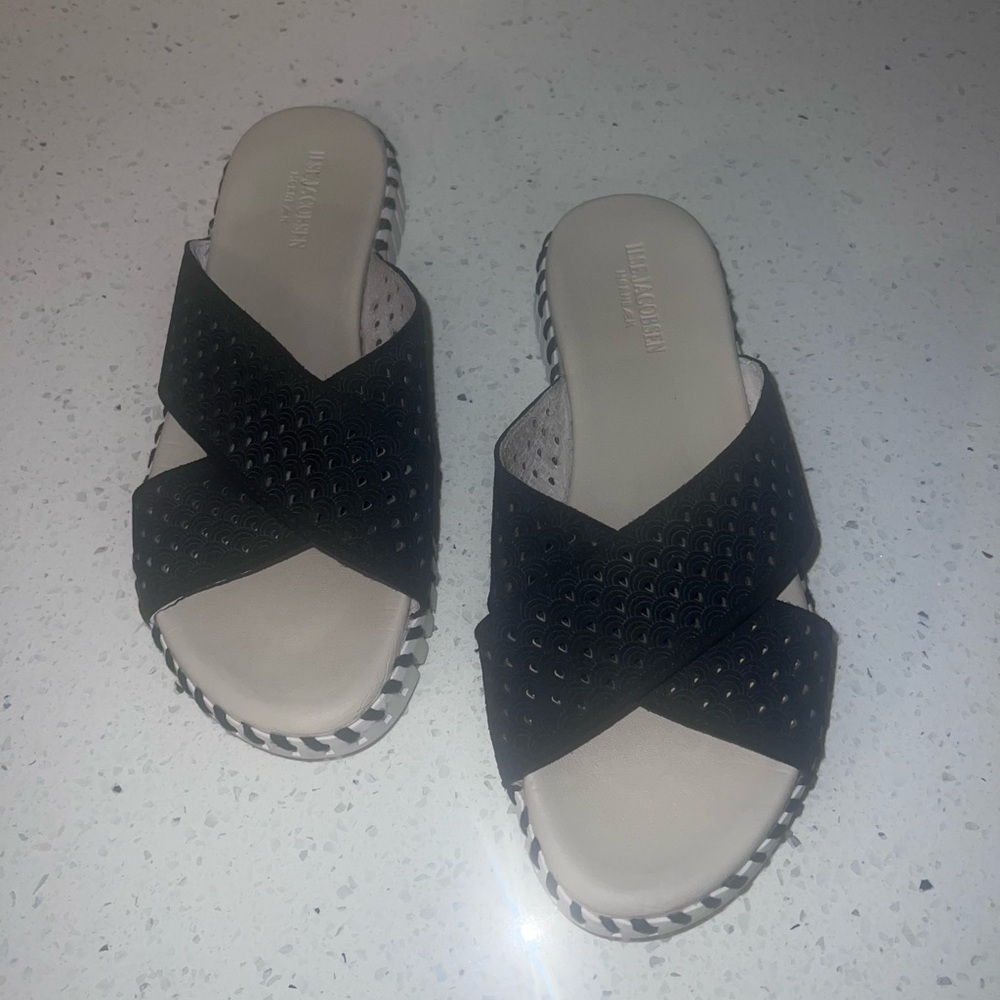 Ilse jacobsen tulip sandals size 37 or 6.5 black retail $84
